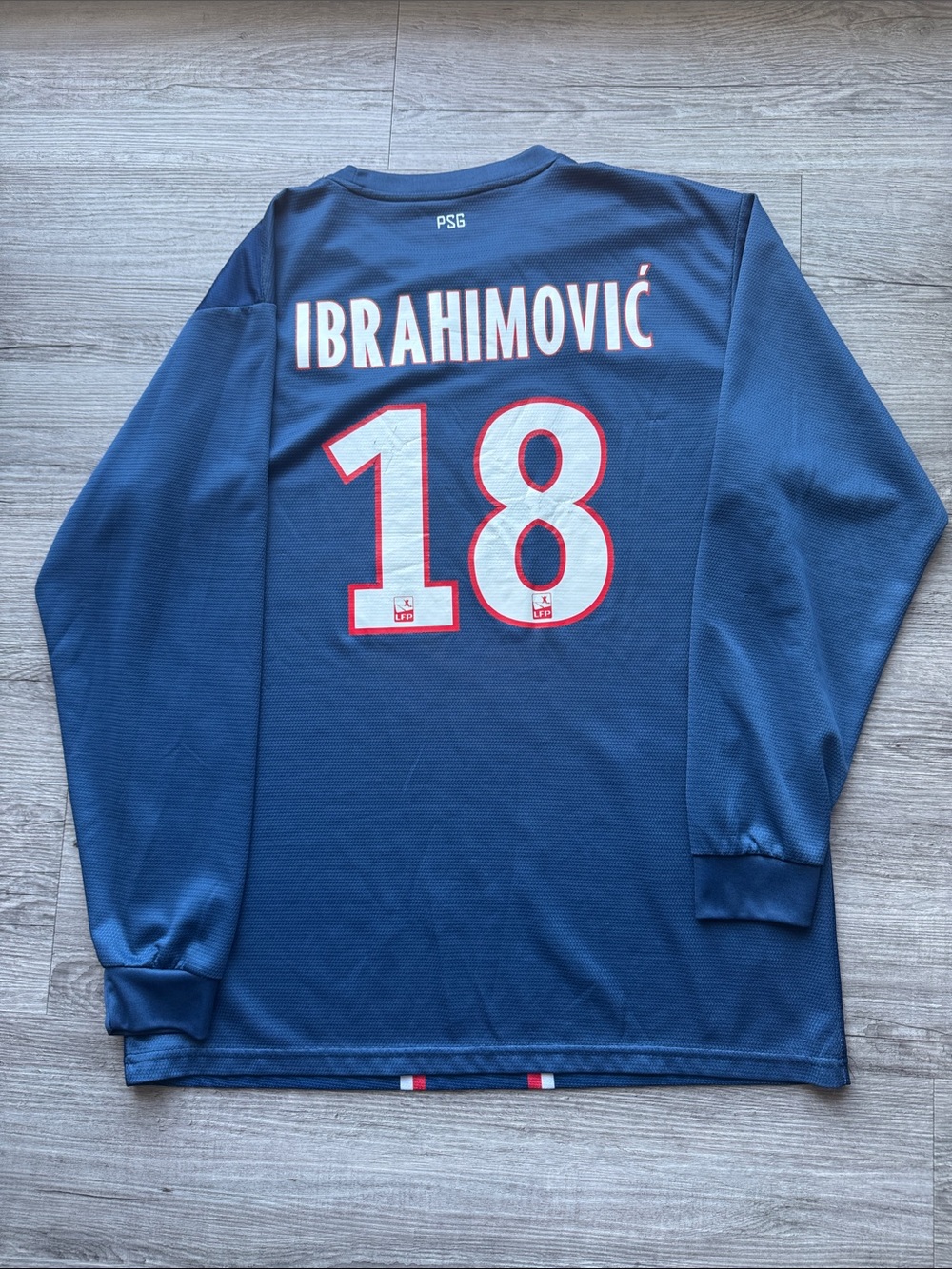 Nike PSG Ibrahimovic Men’s L Soccer Jersey